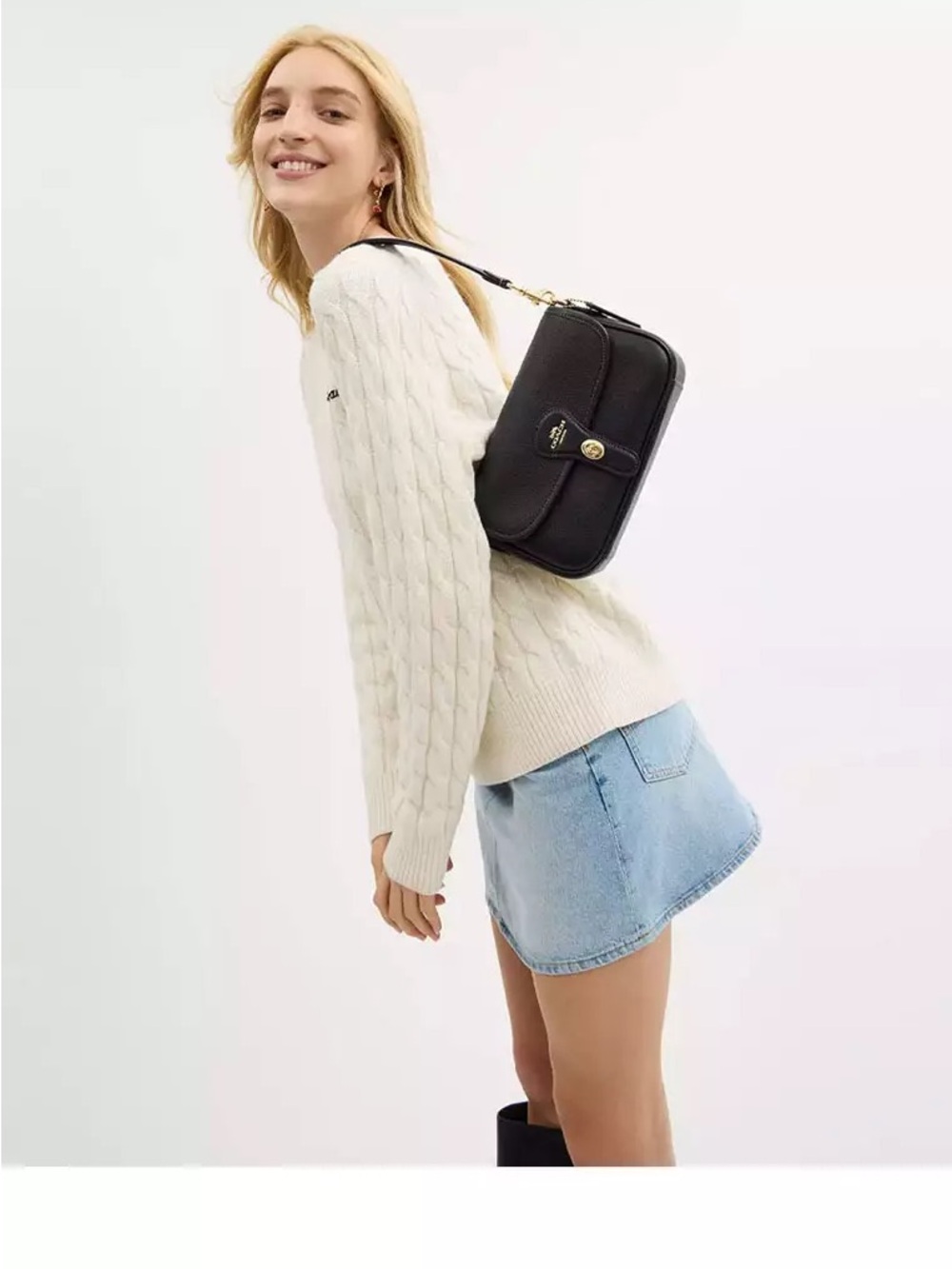 Coach Hadley Shoulder Bag